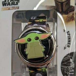 Baby Yoda The Child Mandalorian Spinner Watch